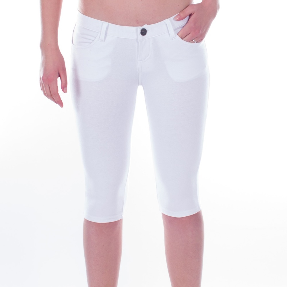 Women's Capris Shorts, CP-12843, Diff. Colors - Picture 2 of 7
